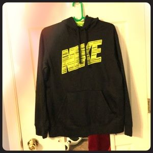 Therma-fit Sleek Nike Sweatshirt